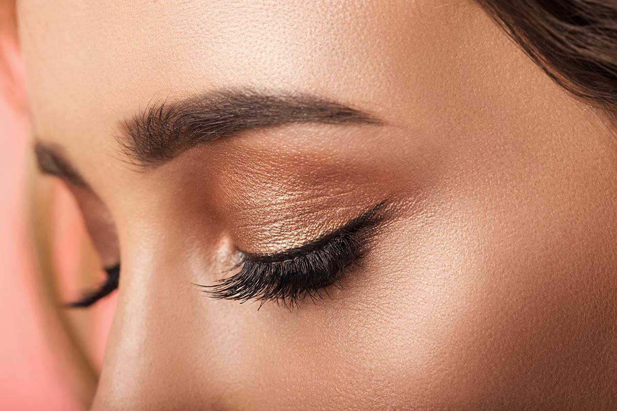 Achieving Natural-looking Eyebrows with Microblading: Enhance Your Brow Game